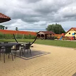 Orman Evi U Emilii