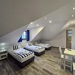 U Emilii Lodge *