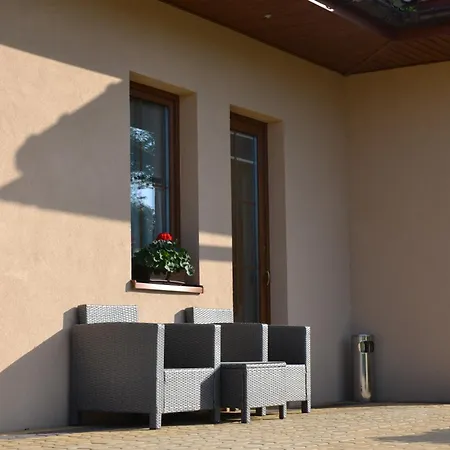 Orman Evi U Emilii Mikołajki